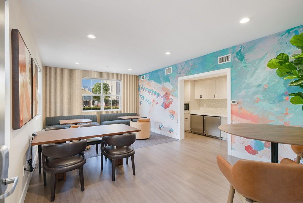 Avery - Photo 5 of 37