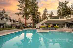 featured image of 3707 Poinciana Dr