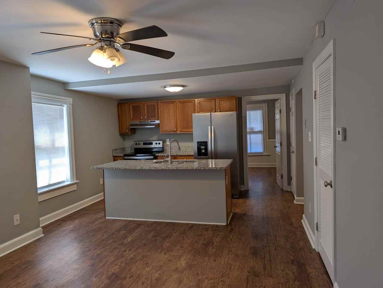 2115 E Marshall St - Photo 2 of 26