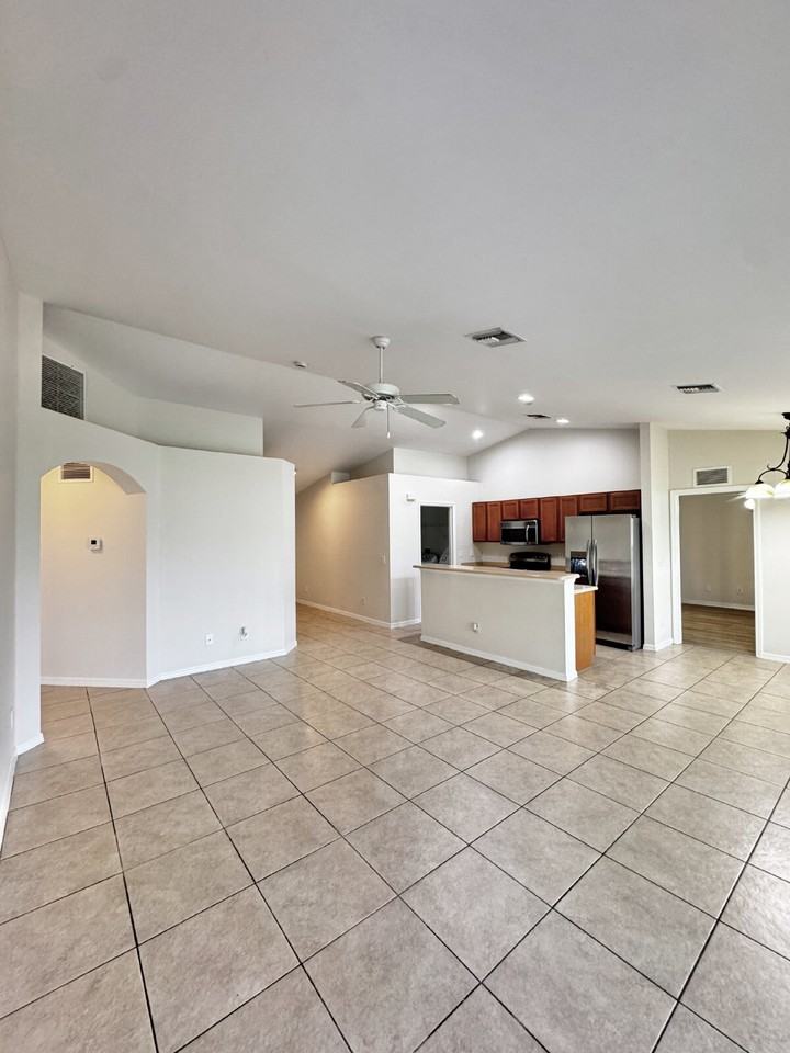 2904 44th St Sw - Photo 7 of 50