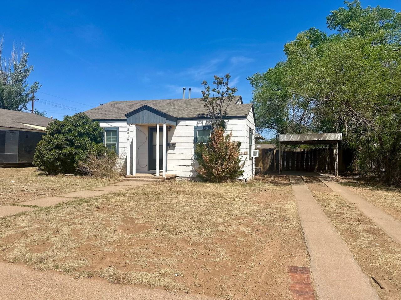 2816 40th St - Photo 2 of 10