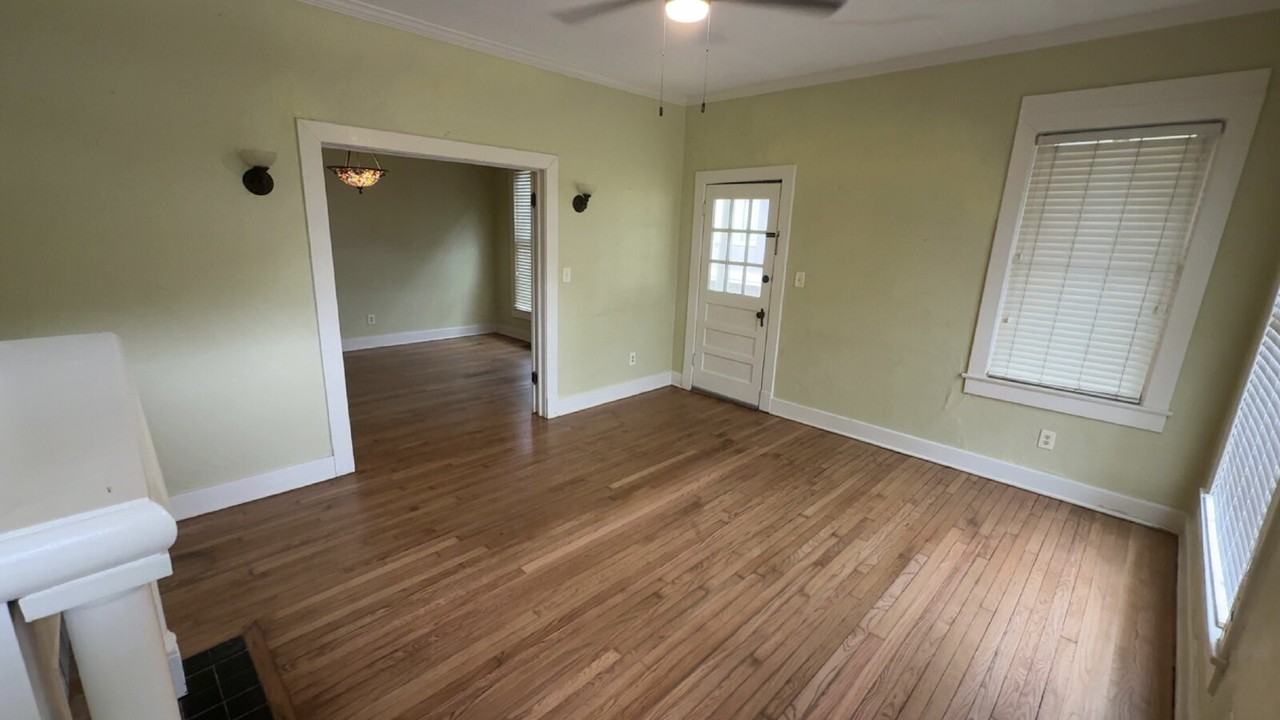 1338 N State St #A - Photo 4 of 22