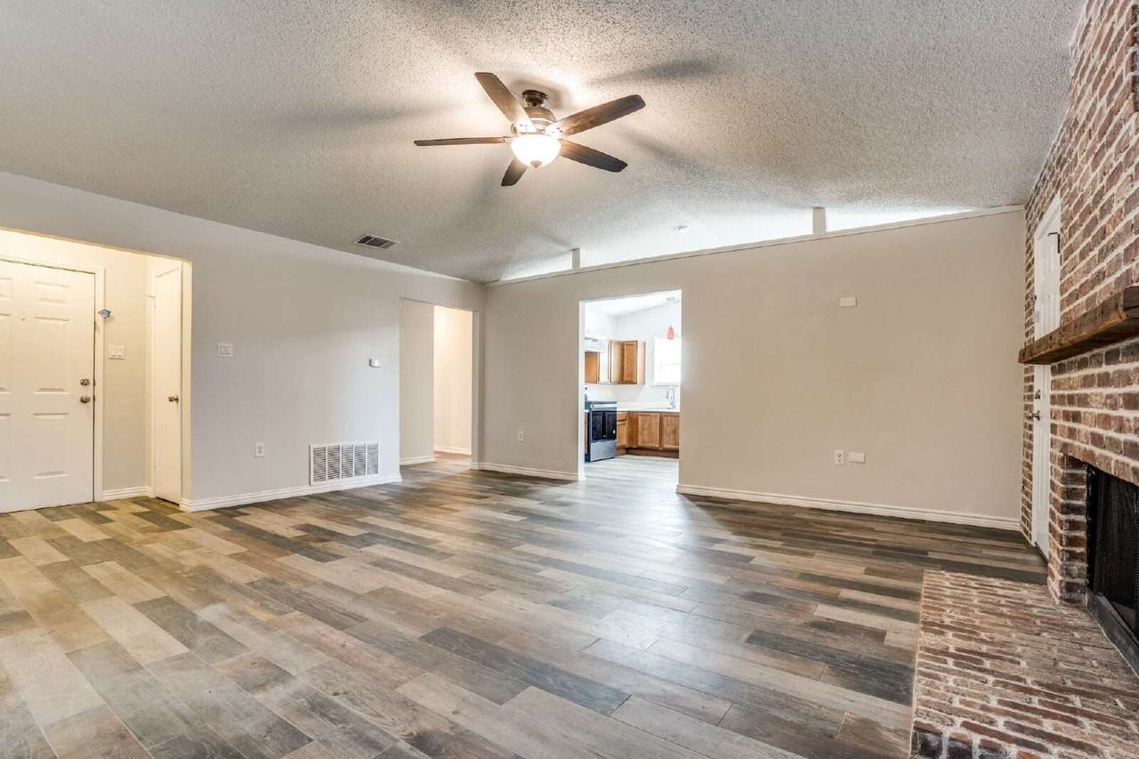 632 Plainview Dr - Photo 7 of 50