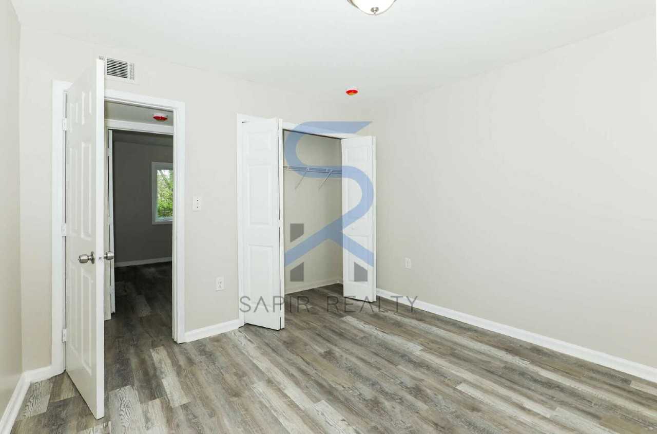 166 Anderson Ave Nw Unit B13 - Photo 3 of 12