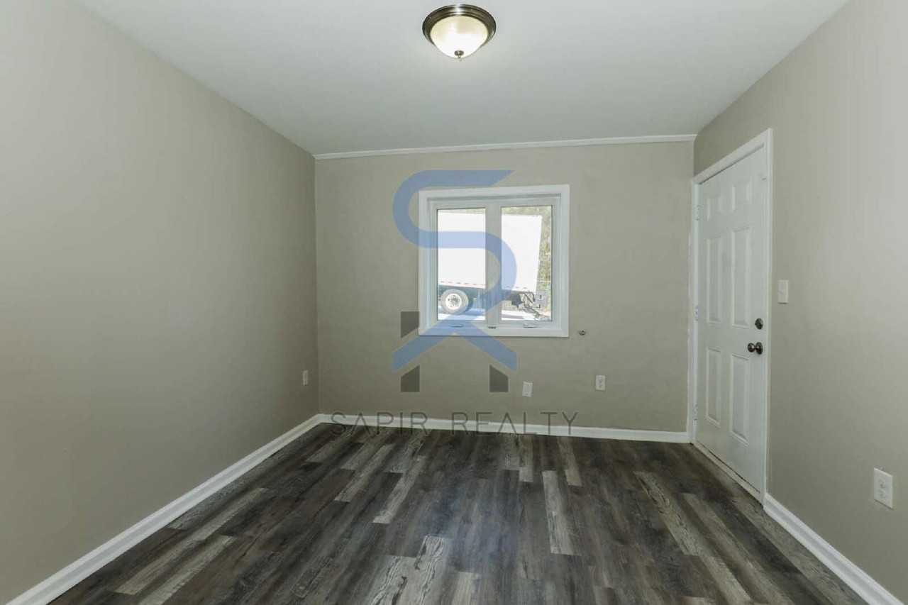 166 Anderson Ave Nw Unit B13 - Photo 5 of 12
