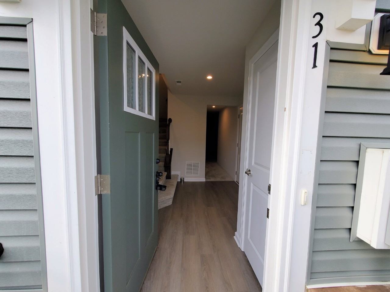 31 Roundstone Run - Photo 2 of 25