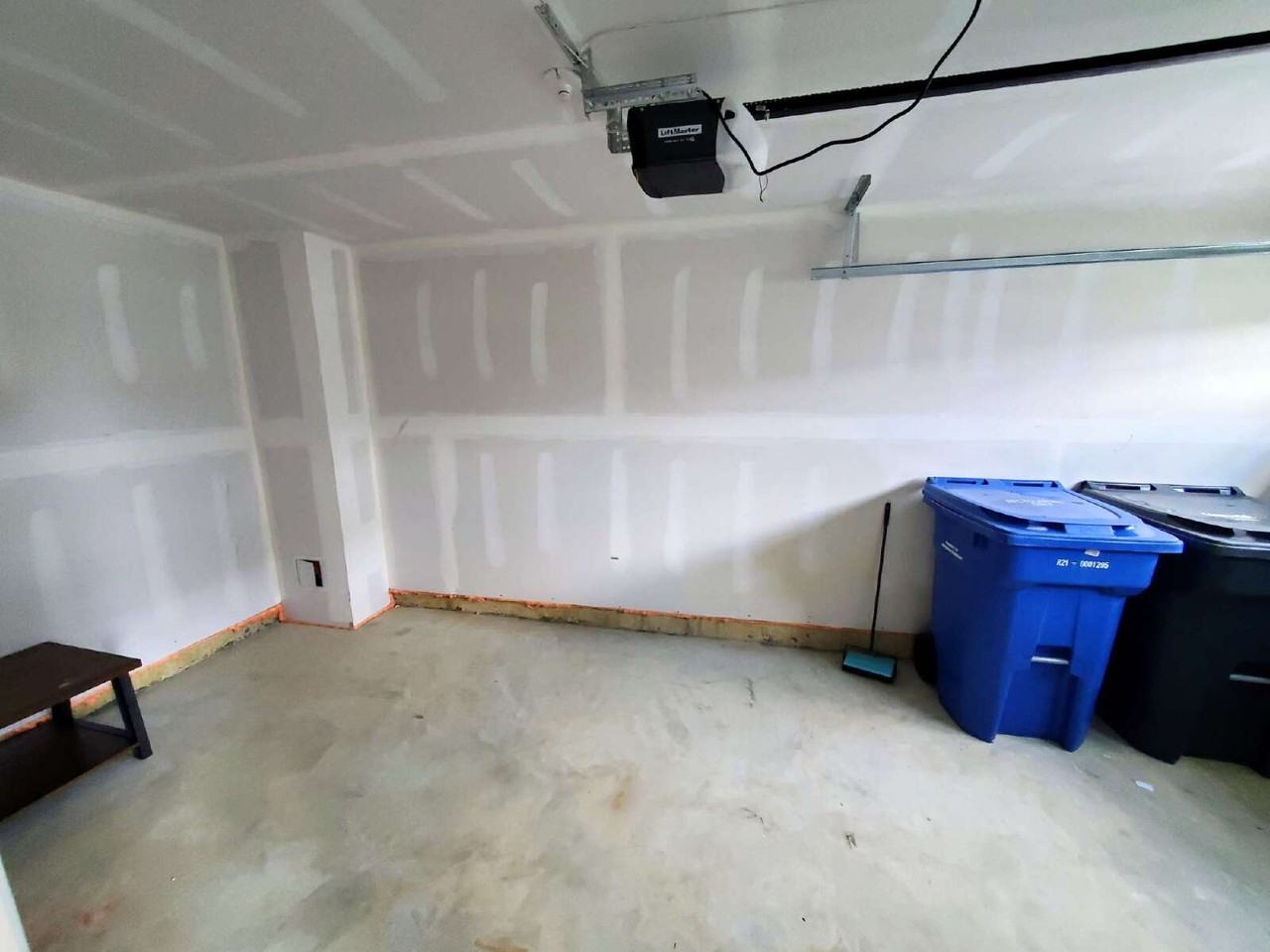 31 Roundstone Run - Photo 6 of 25