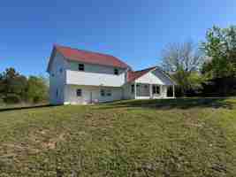 featured image of 1885 Everett Rd