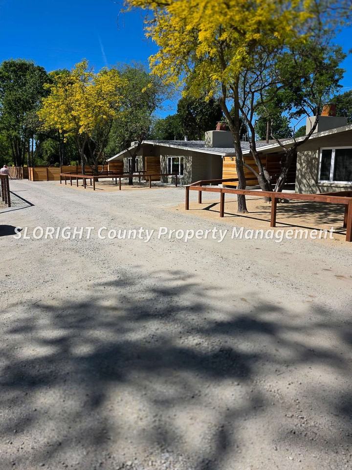 17259 Walnut Ave - Photo 2 of 26