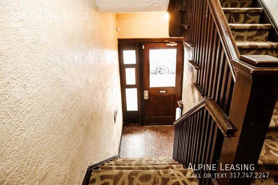 708 E 11th St - Photo 6 of 24