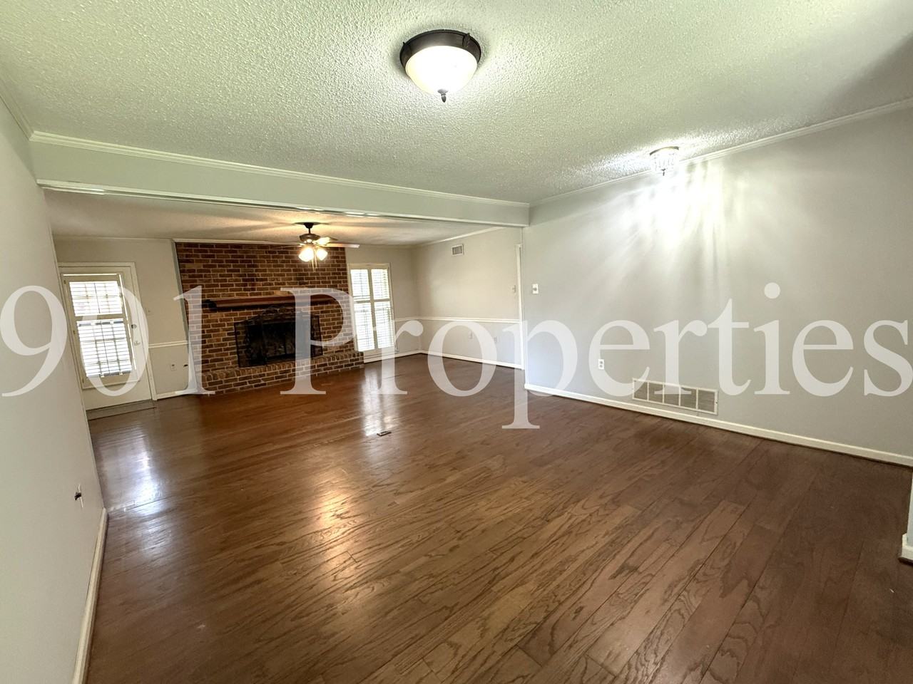 7120 Toro Cv - Photo 2 of 15