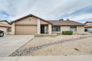 featured image of 11003 North 64th Lane