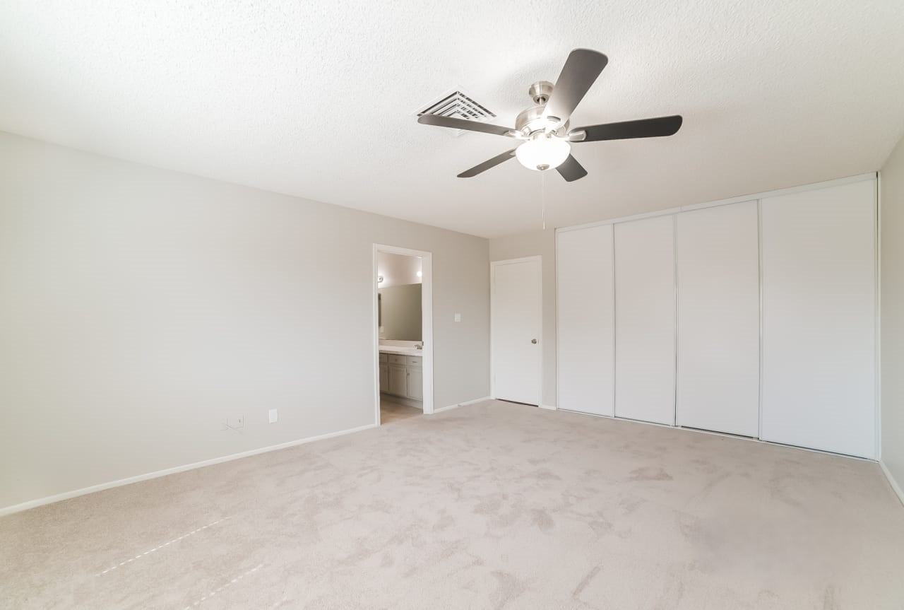 11003 North 64th Lane - Photo 5 of 6