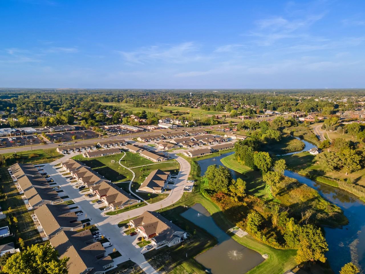 Redwood Chesterfield - Photo 5 of 21