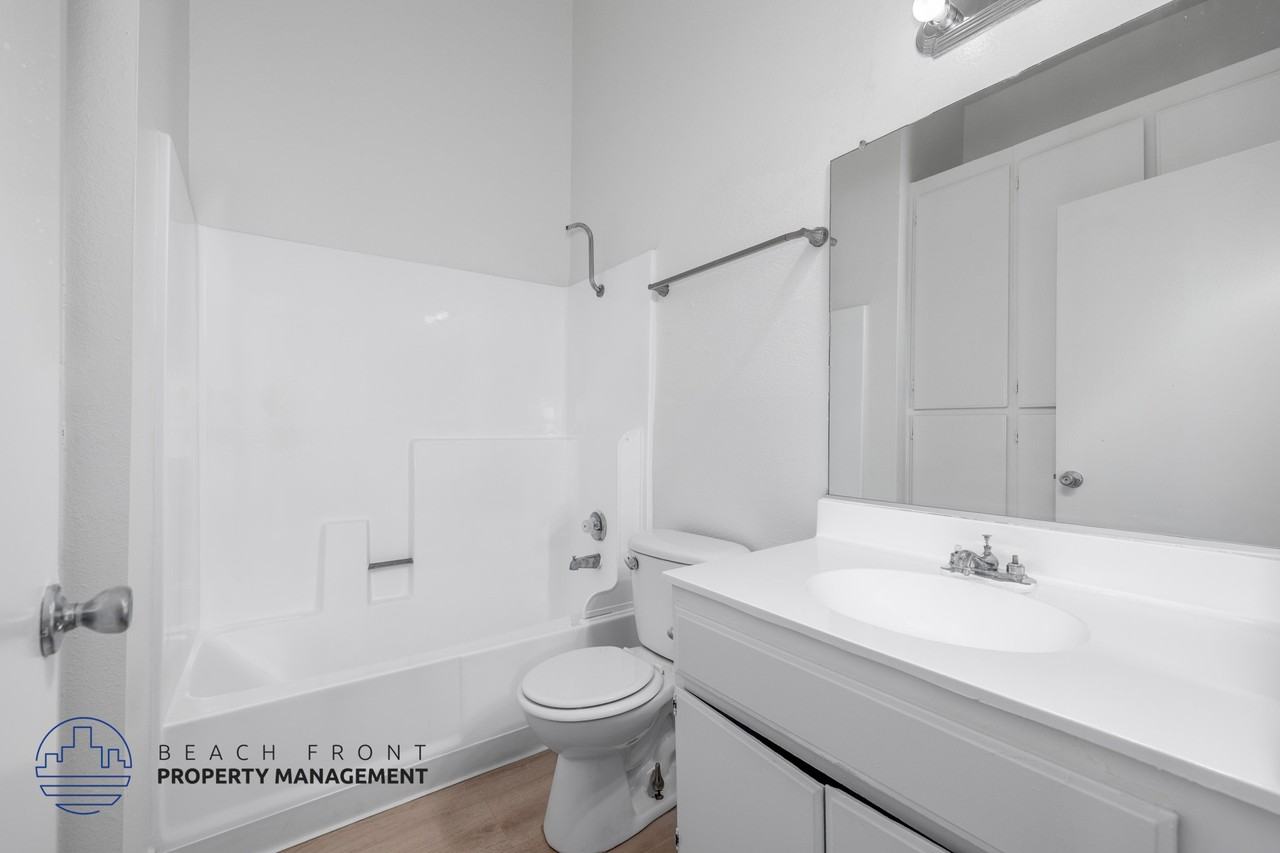 13628 Kornblum Ave. - Photo 4 of 8