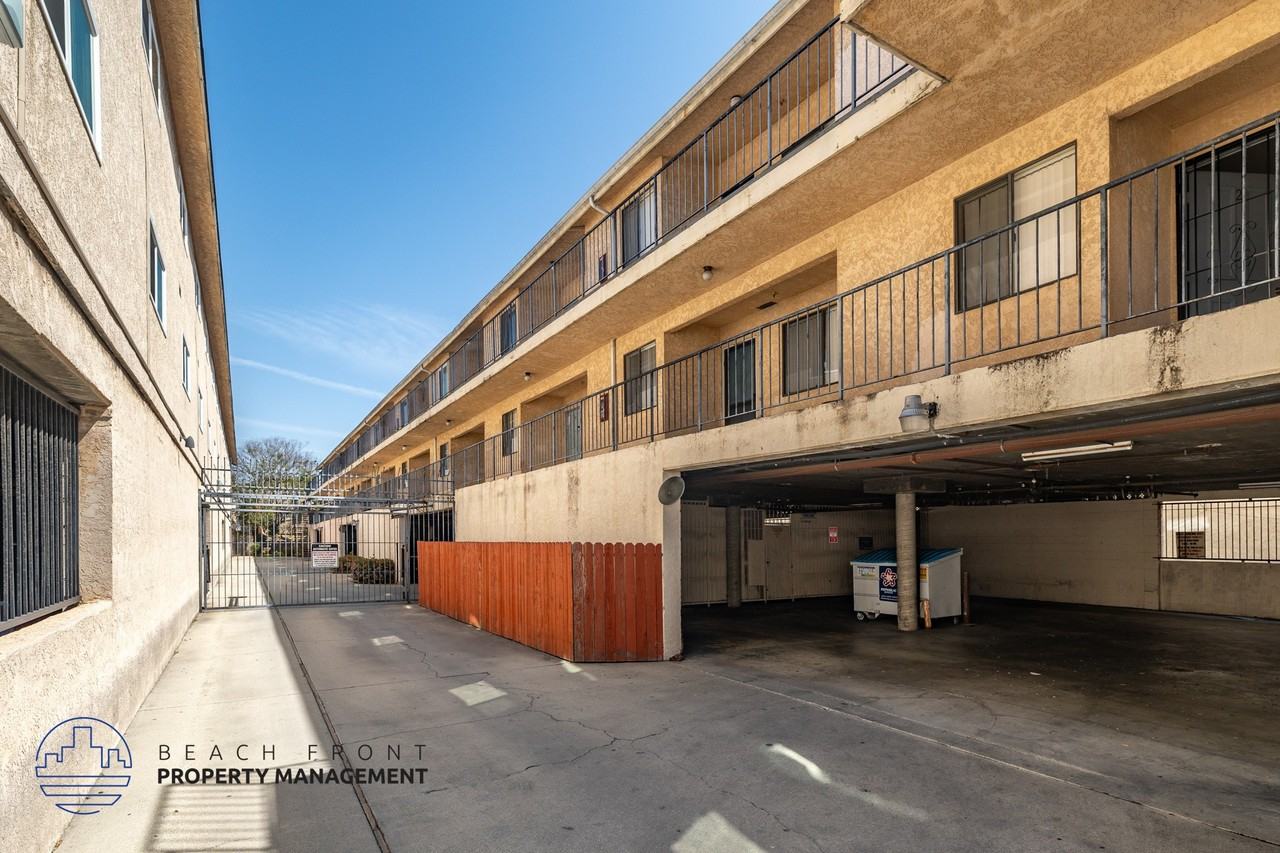 13628 Kornblum Ave. - Photo 6 of 8