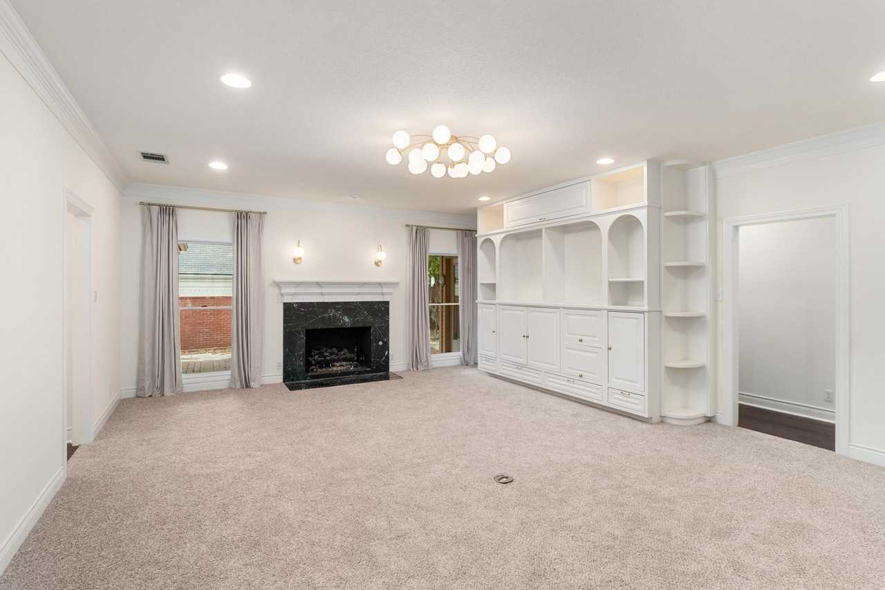 6002 Ascot Cv - Photo 2 of 34