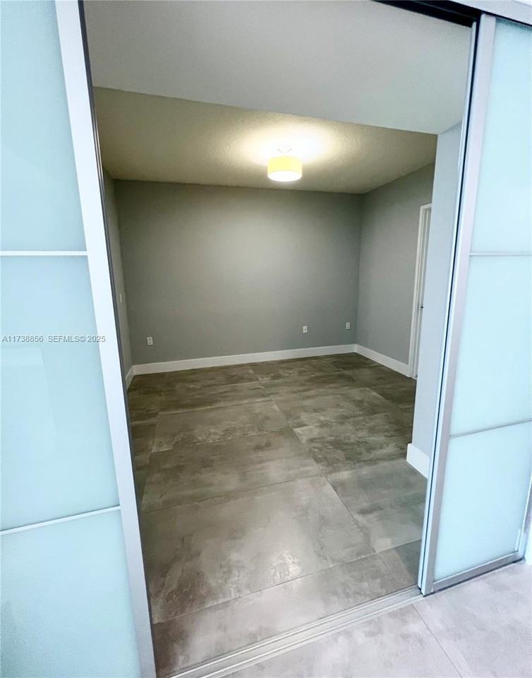 300 Sunny Isles Boulevard #4 - Photo 3 of 27