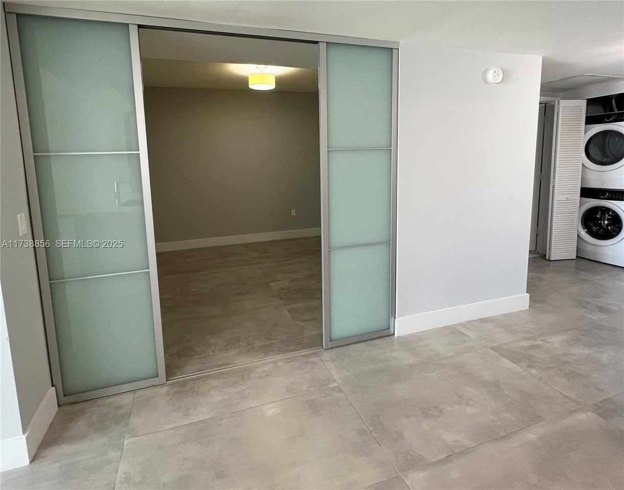 300 Sunny Isles Boulevard #4 - Photo 5 of 27