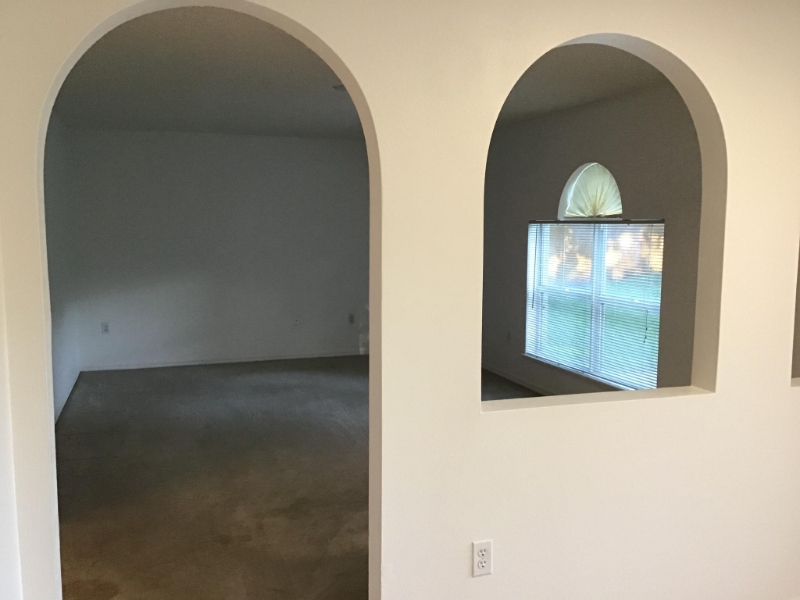 2606 Sheila Dr - Photo 4 of 18