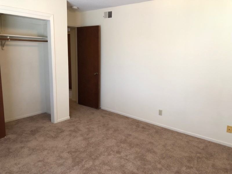 2017 Nw Hickory Ln #10 - Photo 5 of 13