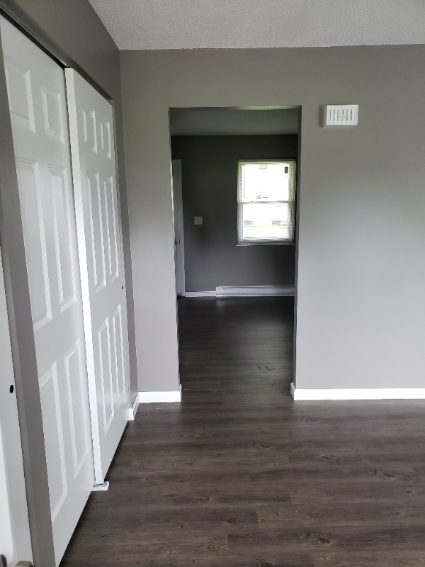 245 N Liberty St #A - Photo 4 of 12