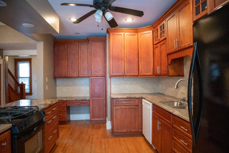 158 S Church St - Photo 3 of 25