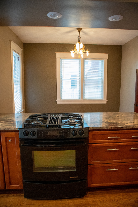 158 S Church St - Photo 4 of 25