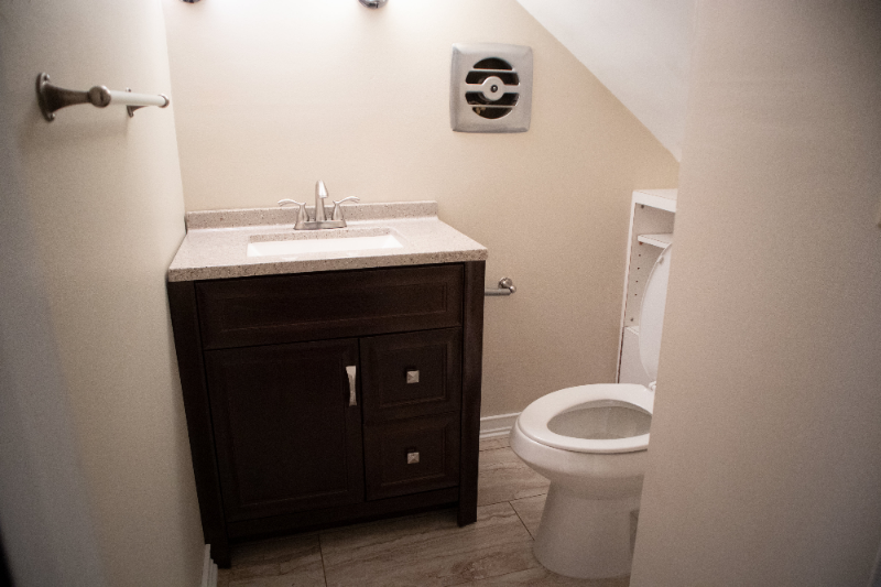 158 S Church St - Photo 6 of 25