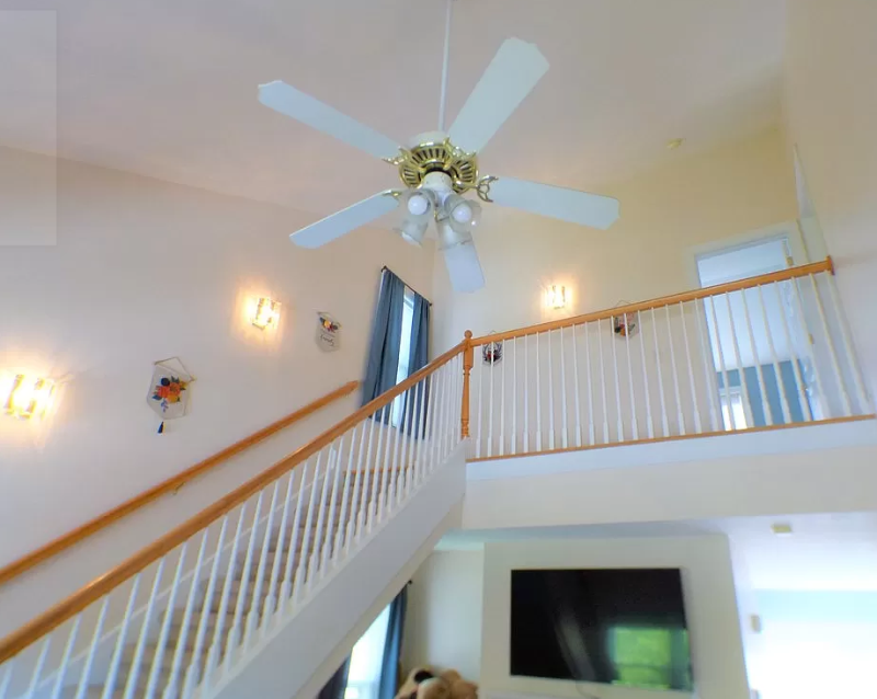 2 Oaktree Blvd - Photo 3 of 7