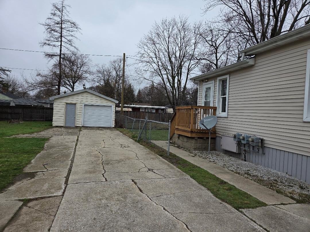 921 N Mason St #1 - Photo 2 of 9