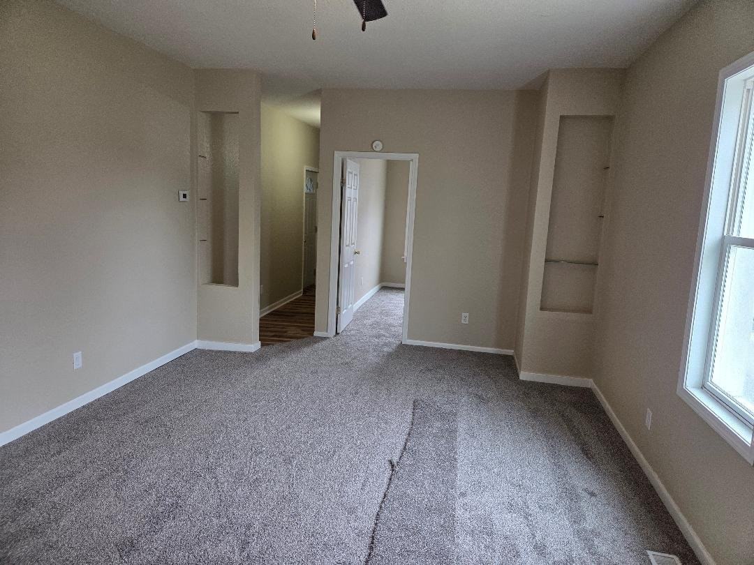 921 N Mason St #1 - Photo 3 of 9