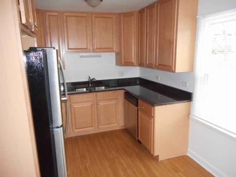 240 N Smith St #A - Photo 2 of 5