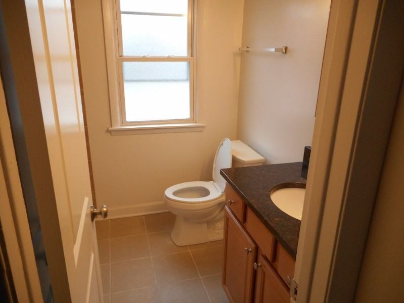 240 N Smith St #A - Photo 5 of 5