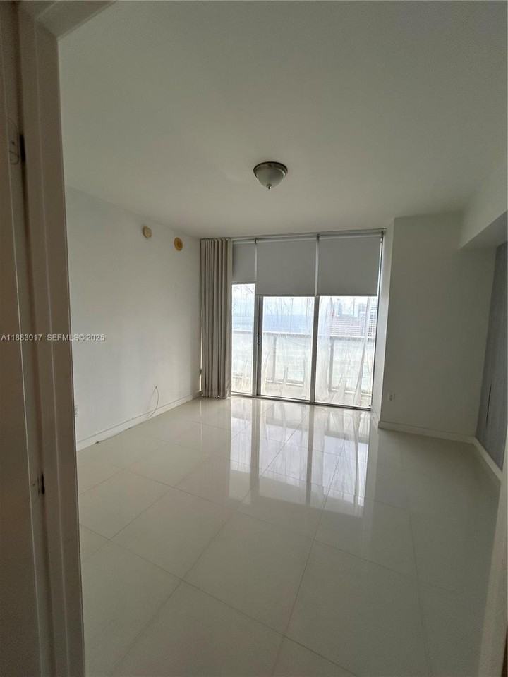 495 Brickell Avenue #3705 - Photo 2 of 10