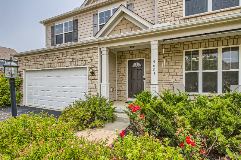 5683 Dorrington St - Photo 3 of 28