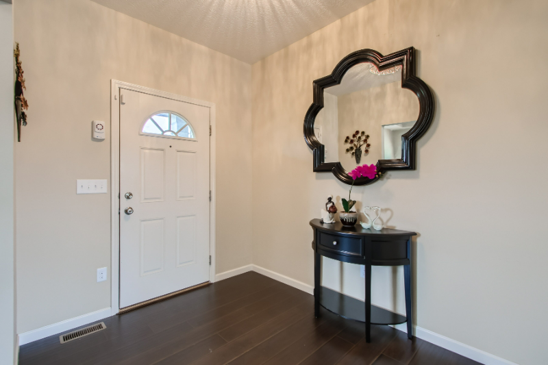 5683 Dorrington St - Photo 4 of 28