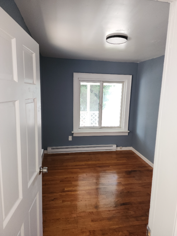 296 Laurel Hill Ave - Photo 6 of 24