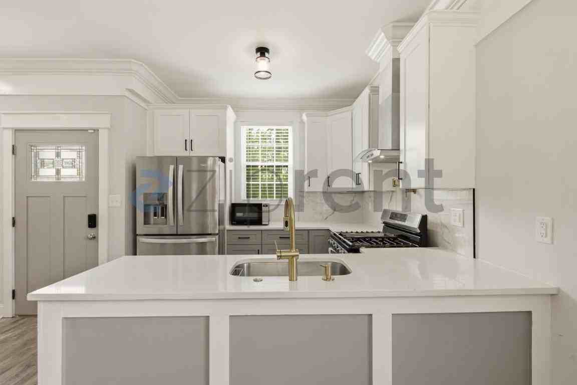 413A Cecil St - Photo 7 of 23