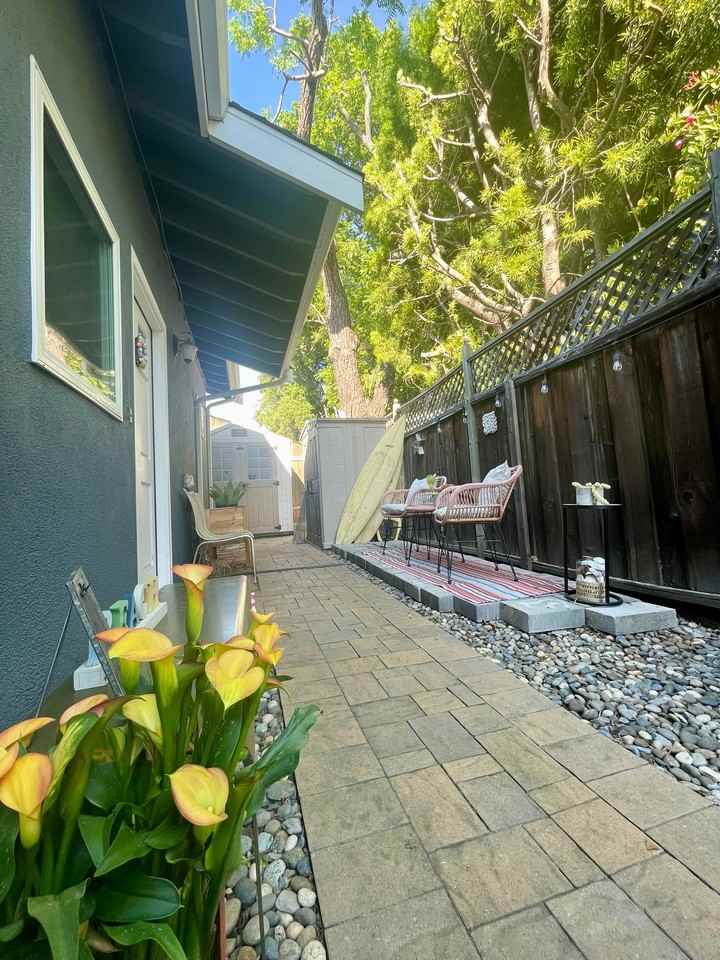 1363 Los Arboles Ave - Photo 2 of 23