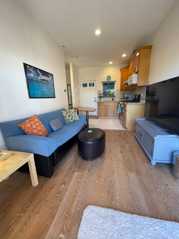 1363 Los Arboles Ave - Photo 3 of 23