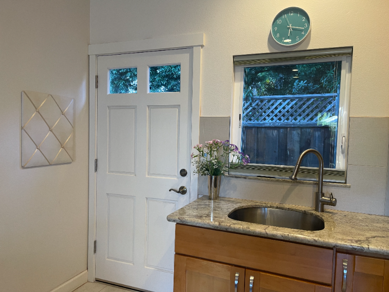 1363 Los Arboles Ave - Photo 5 of 23