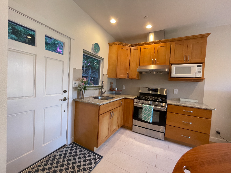 1363 Los Arboles Ave - Photo 6 of 23