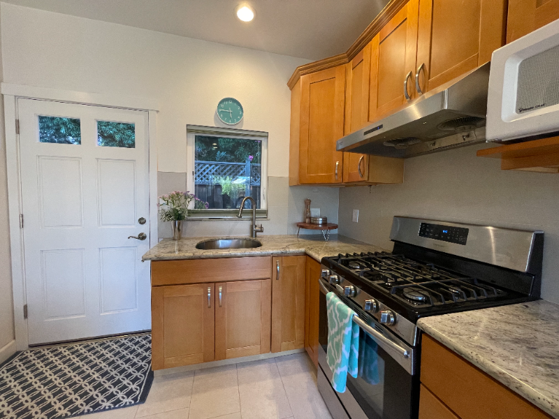 1363 Los Arboles Ave - Photo 7 of 23