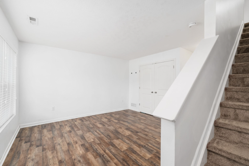 353 Laurel Creek St - Photo 5 of 20