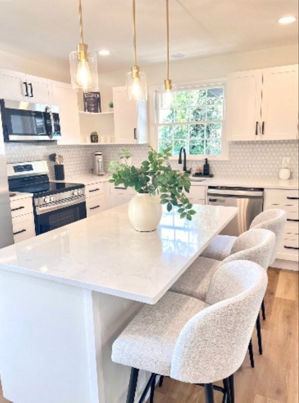 1821 Hermosa St - Photo 2 of 9