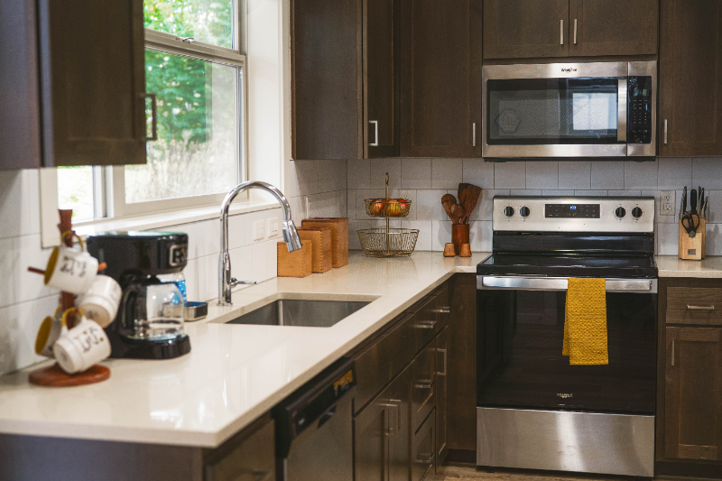 2087 Audubon Ave Se - Photo 5 of 20