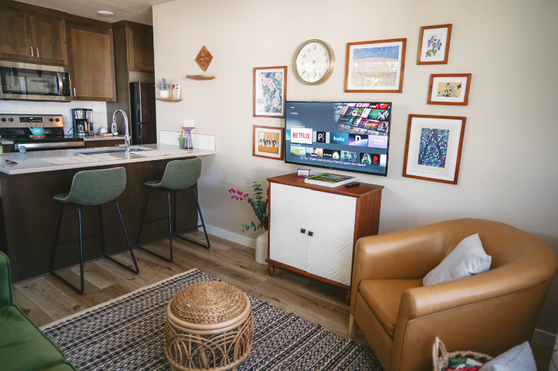 2089 Audubon Ave Se - Photo 2 of 12