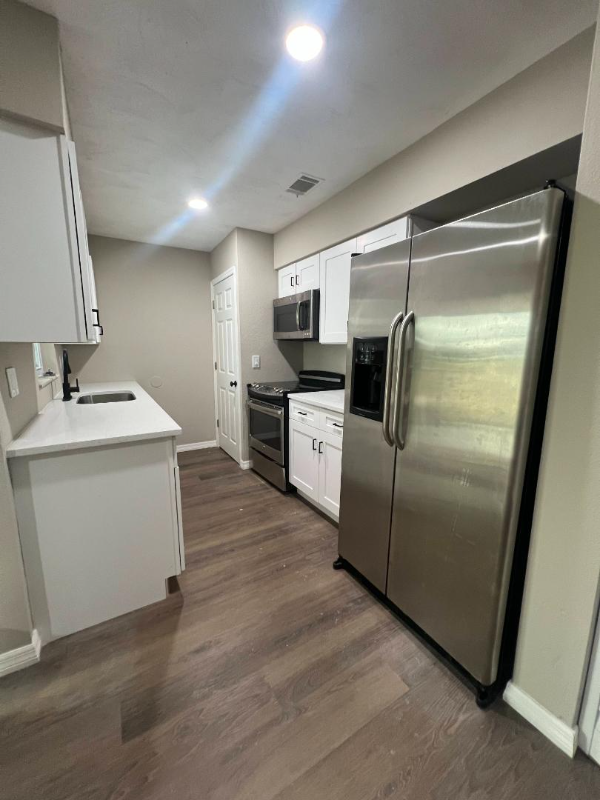 1743 W Chapel Dr - Photo 6 of 7