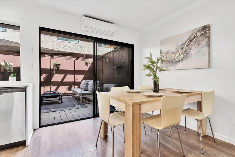 1222 River Glen Row #69 - Photo 4 of 19